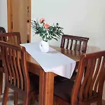 “marko's Center Beautiful House” דירה *